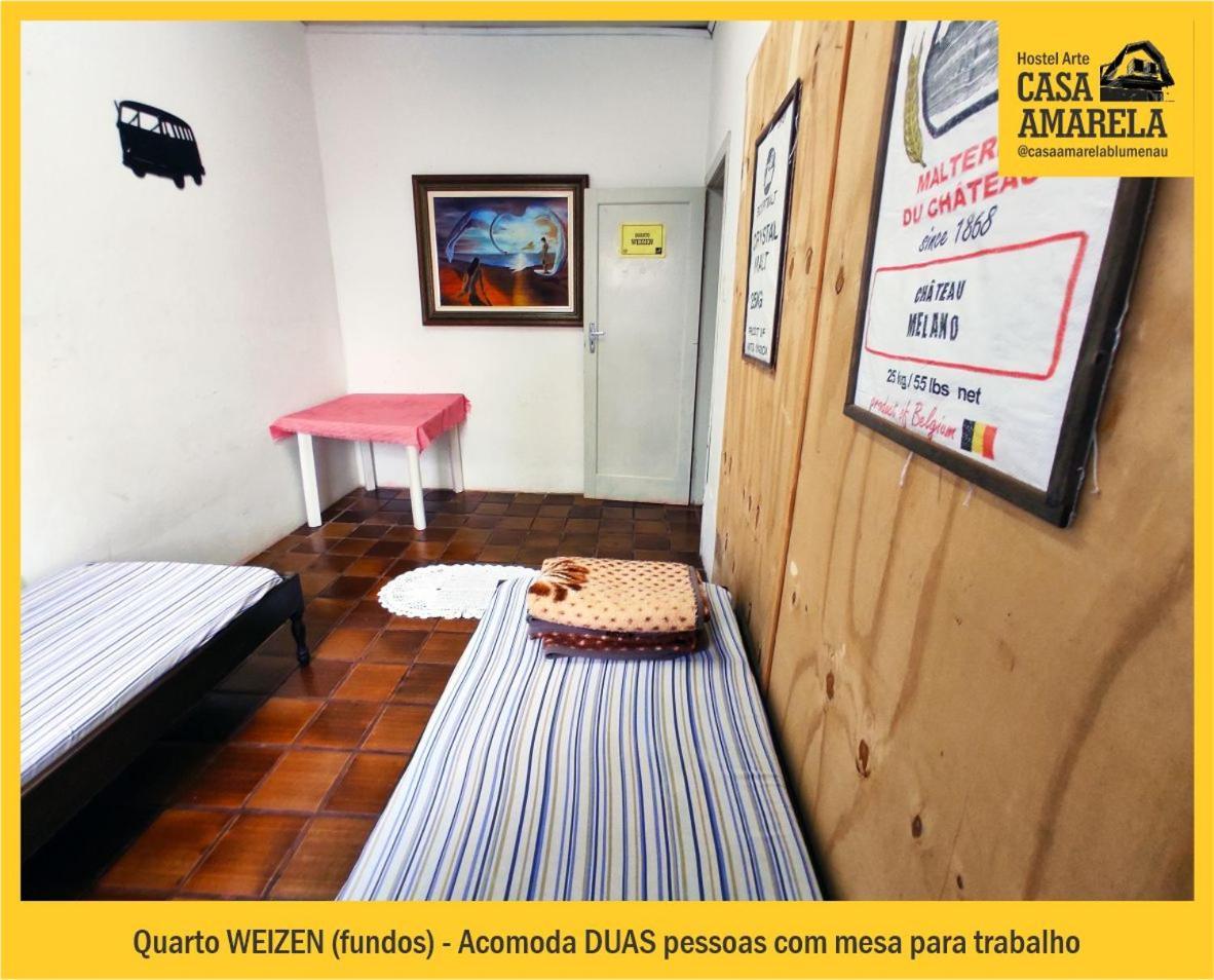 Casa Amarela Blumenau Hospedagem Alternativa Hostel Bagian luar foto